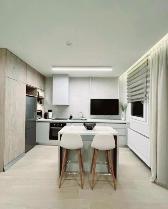 אלכסנדרופולי 8 Blocks Apartments 2B מראה חיצוני תמונה